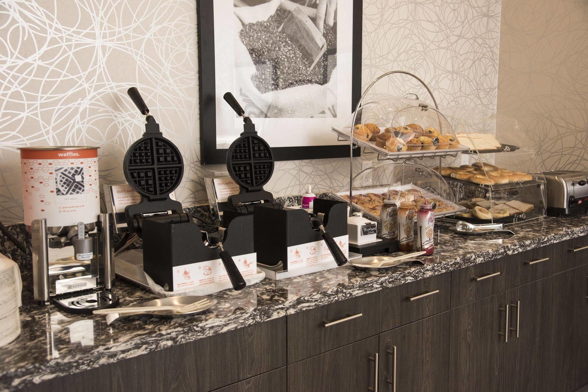 Hampton Inn & Suites By Hilton Thunder Bay Zewnętrze zdjęcie